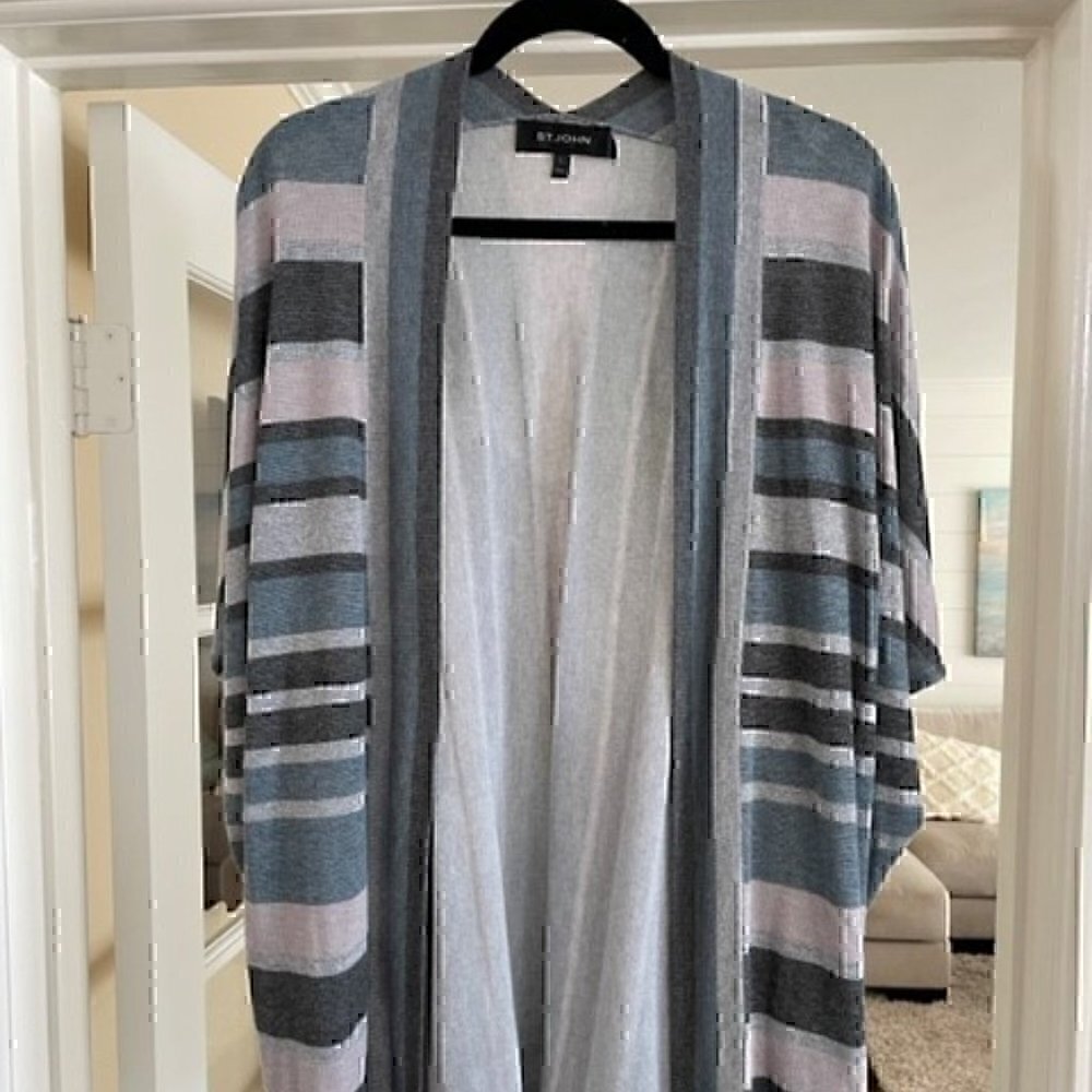 ST JOHN Tunic Sweater - Multi color/muted tones.  Size L.  Very good condition. 